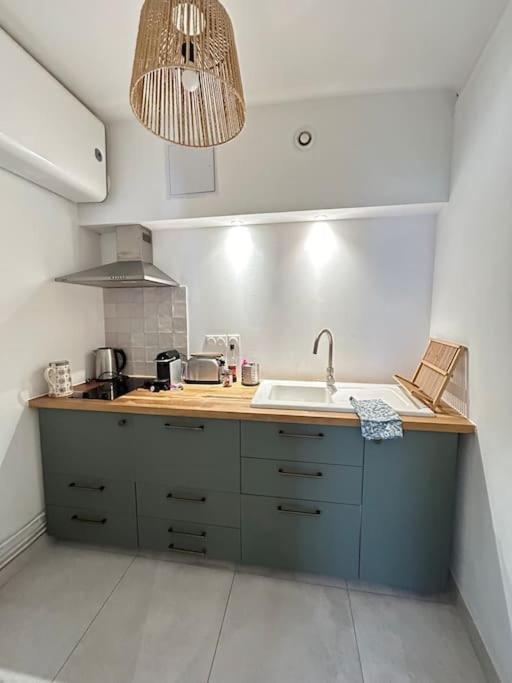 Le Nid Douillet Terrasse La Roquette Appartement Arles